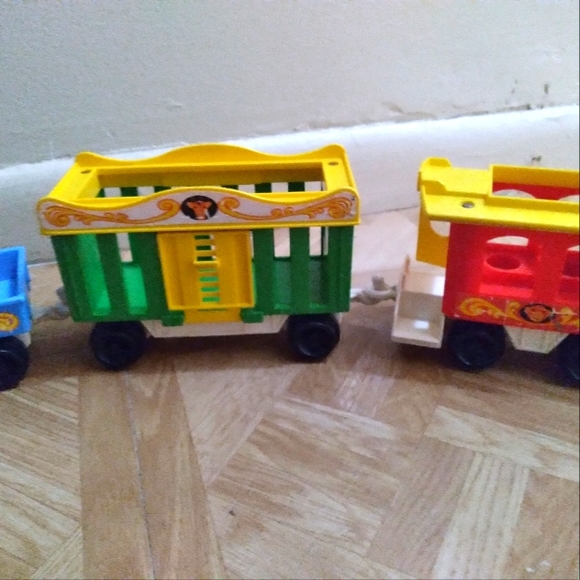 Vintage 1973 Fisher Price Little People train - Picture 2 of 7